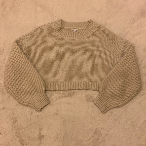 Garage Cream Cropped Sweater Size XS - Picture 1 of 4